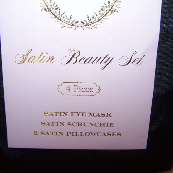 Maison Des Fleurs NWT 4pc Satin Beauty Set - Black - Picture 2 of 3